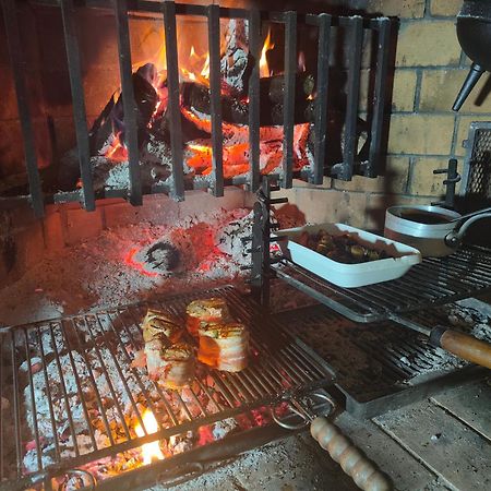 Hotel Restaurant La Dame Du Lac Монфланкен Екстер'єр фото